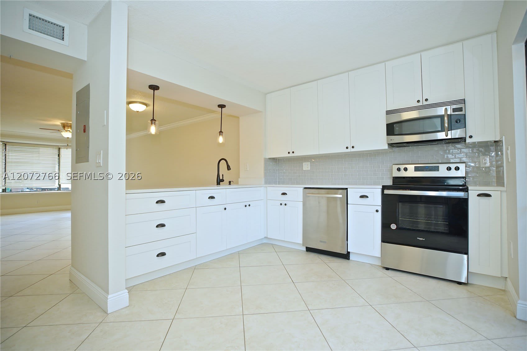10196 SW 77th Ct – photo 2