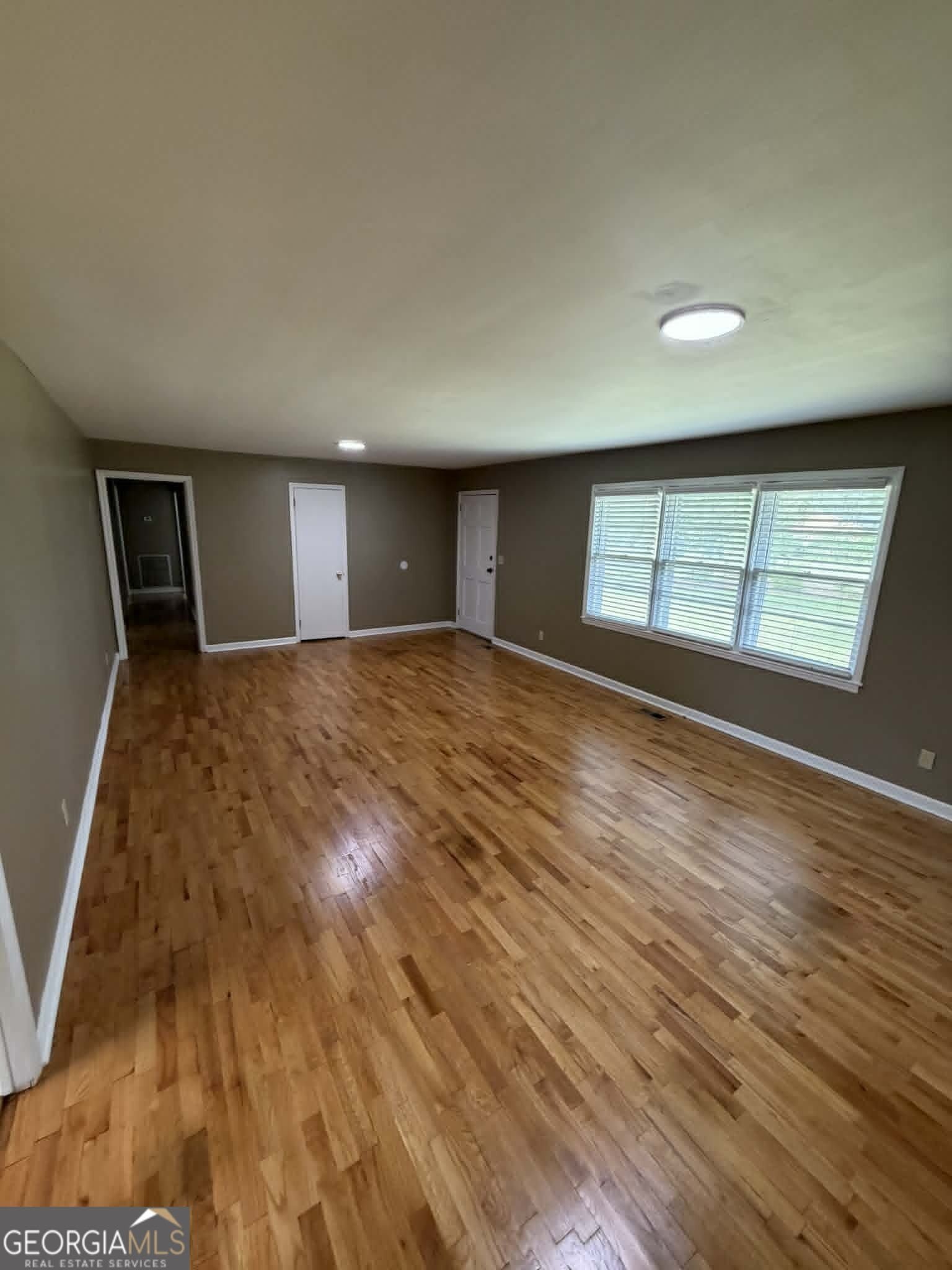 311 Brookhaven Drive – photo 2