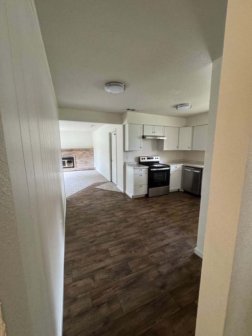 FOR RENT – photo 4