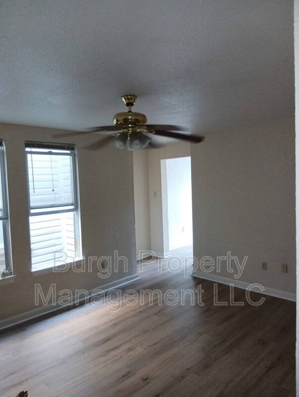 116 W 8th Ave – photo 1
