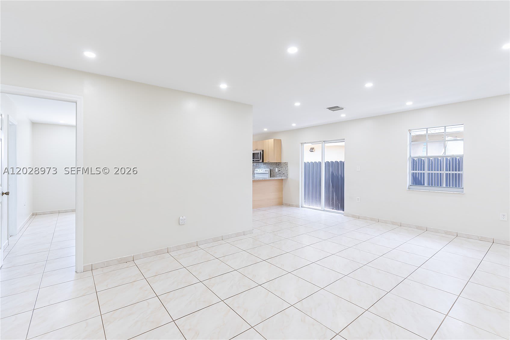 1214 Nw 34Th Ave – photo 5