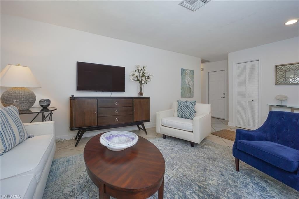 768 96th Ave N – photo 5