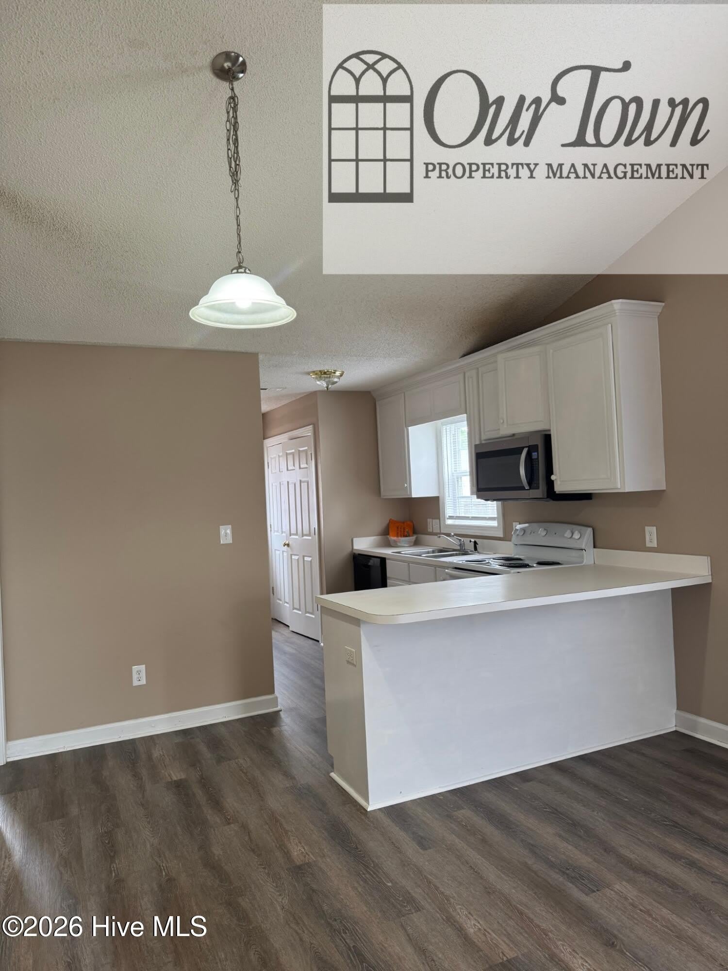 3818 Starship Lane NW – photo 4