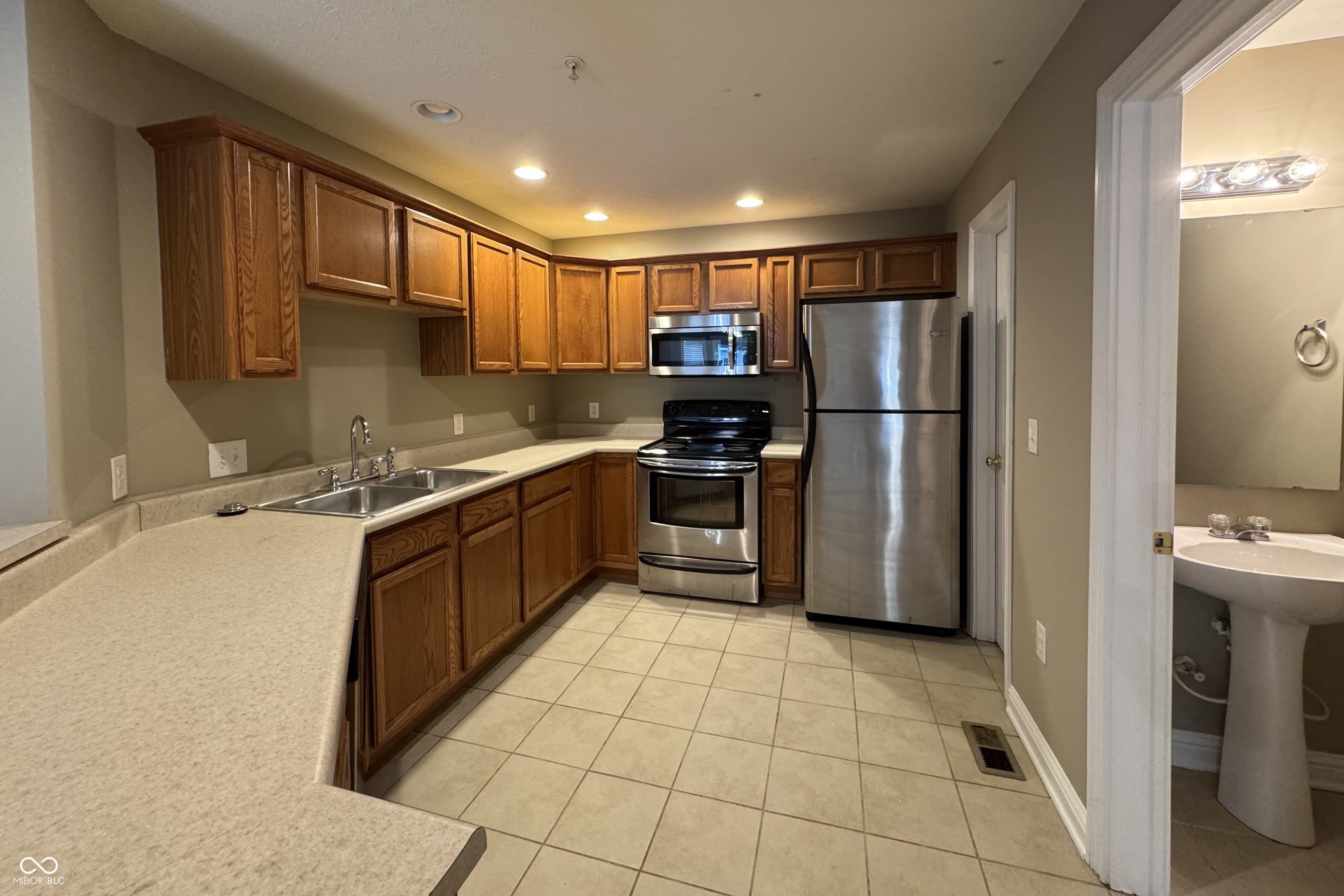 1475 Autumn Oak Street – photo 5
