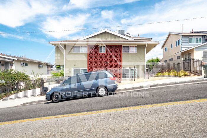 2716 Via Paseo – photo 2