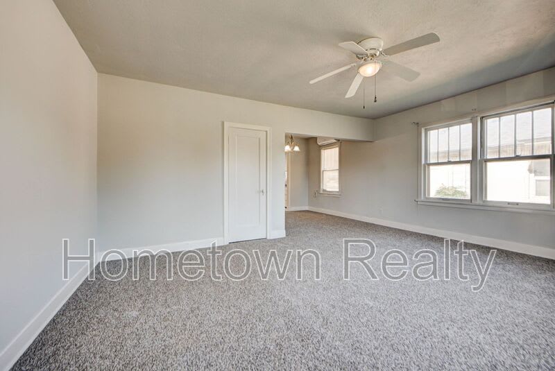 527 W Dill Street – photo 5