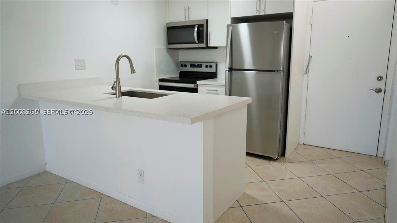 2771 Riverside Dr – photo 1
