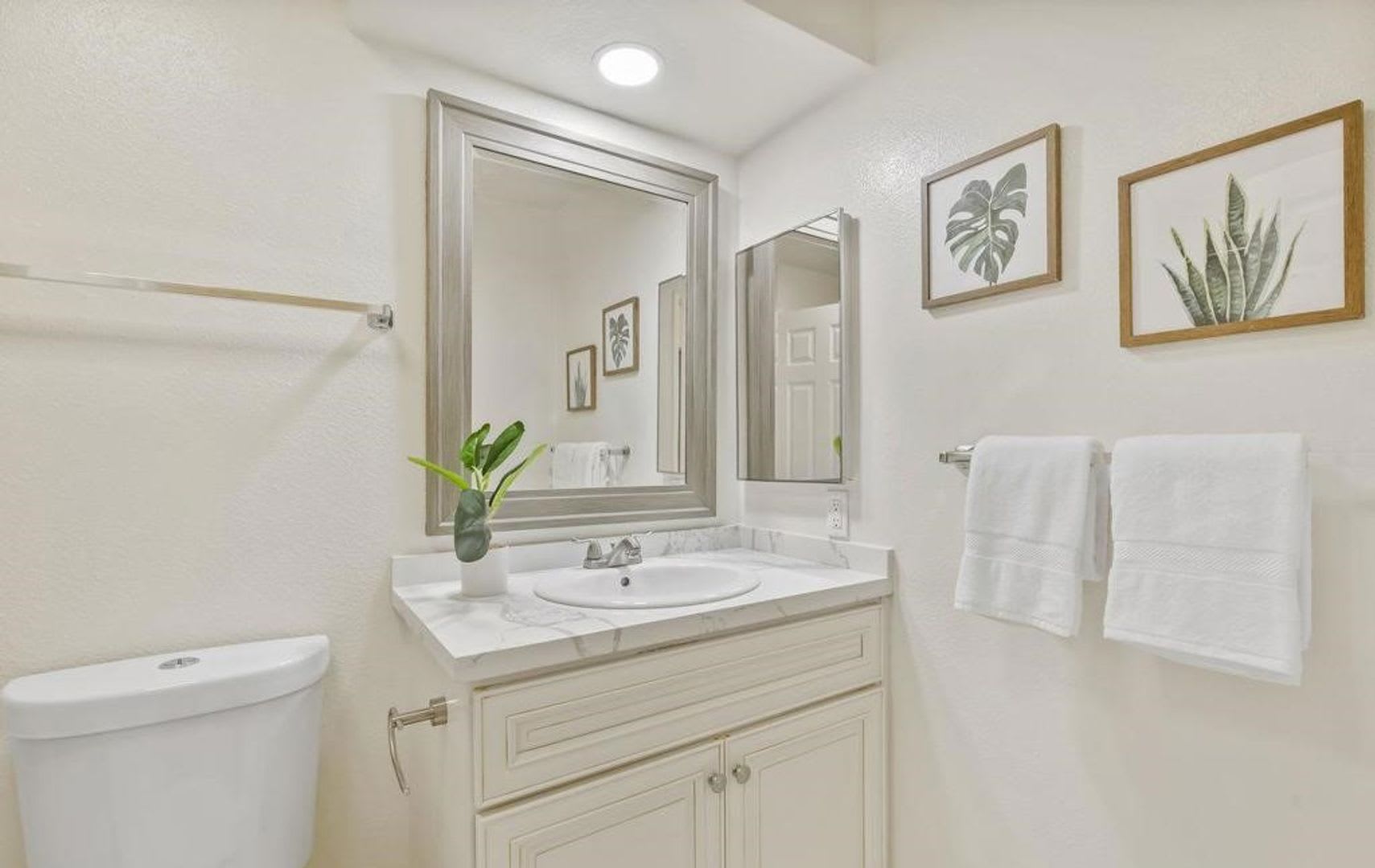 Live Elevated in the Heart of North Park! – photo 5