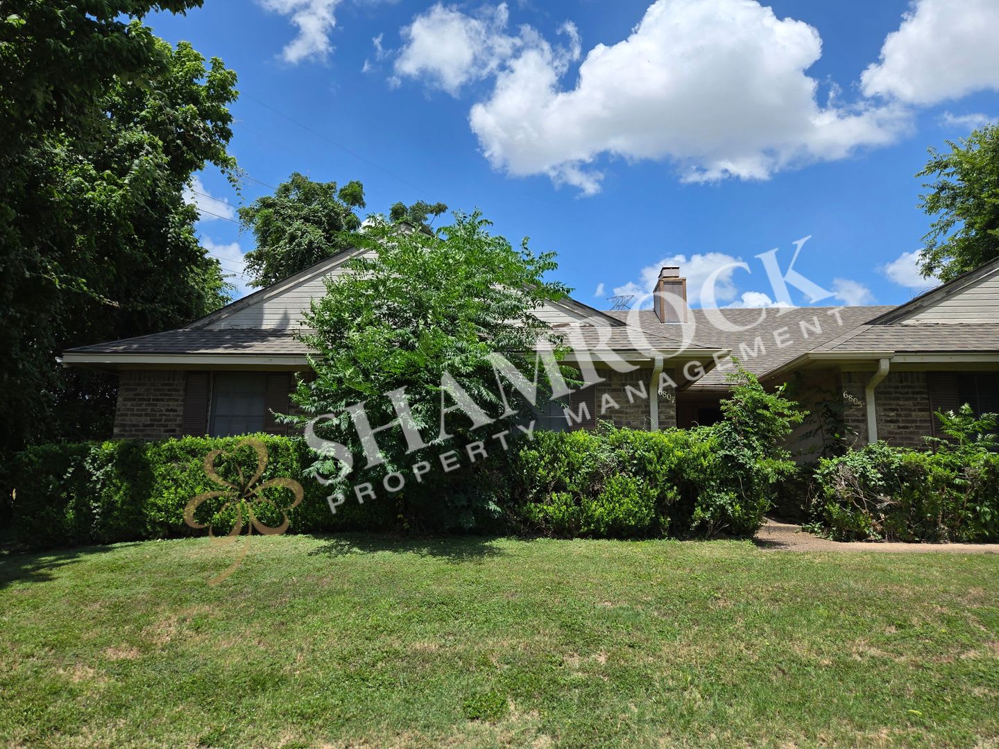 Spacious 3-Bedroom Duplex – photo 1