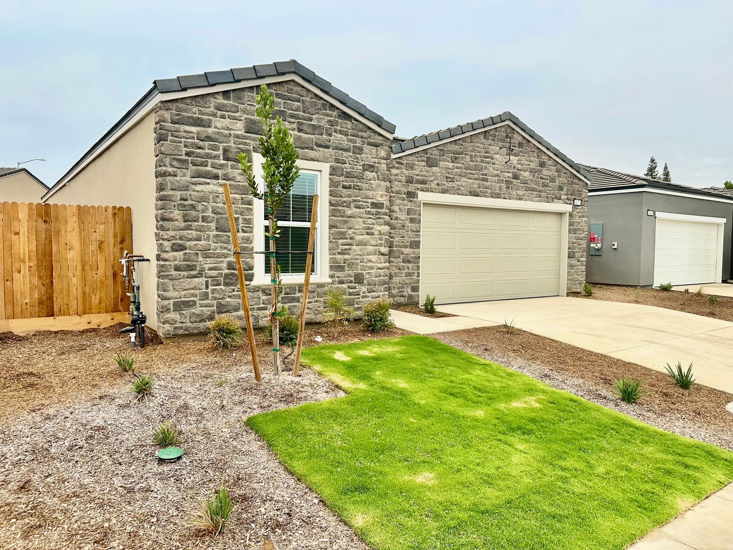 BRAND NEW 3/2 Lennar in Northwest Fresno – photo 2
