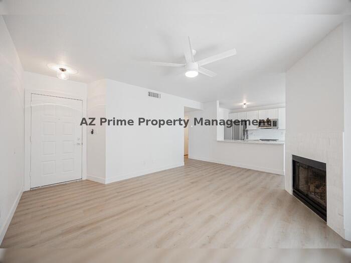 2910 West Marconi Avenue – photo 5