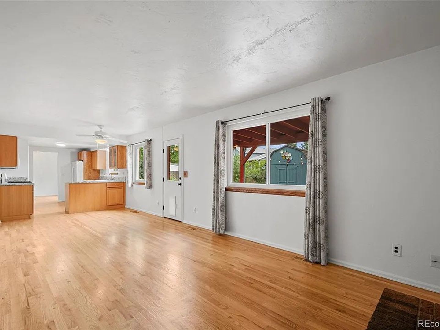 Large Home Available in Arvada – photo 3
