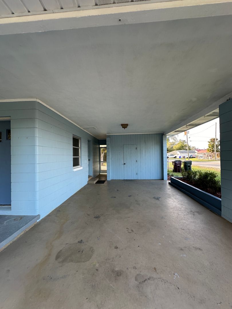MOVE IN SPECIAL- Nice 2/1 Home w/ Fenced Yard in St Cloud – photo 4