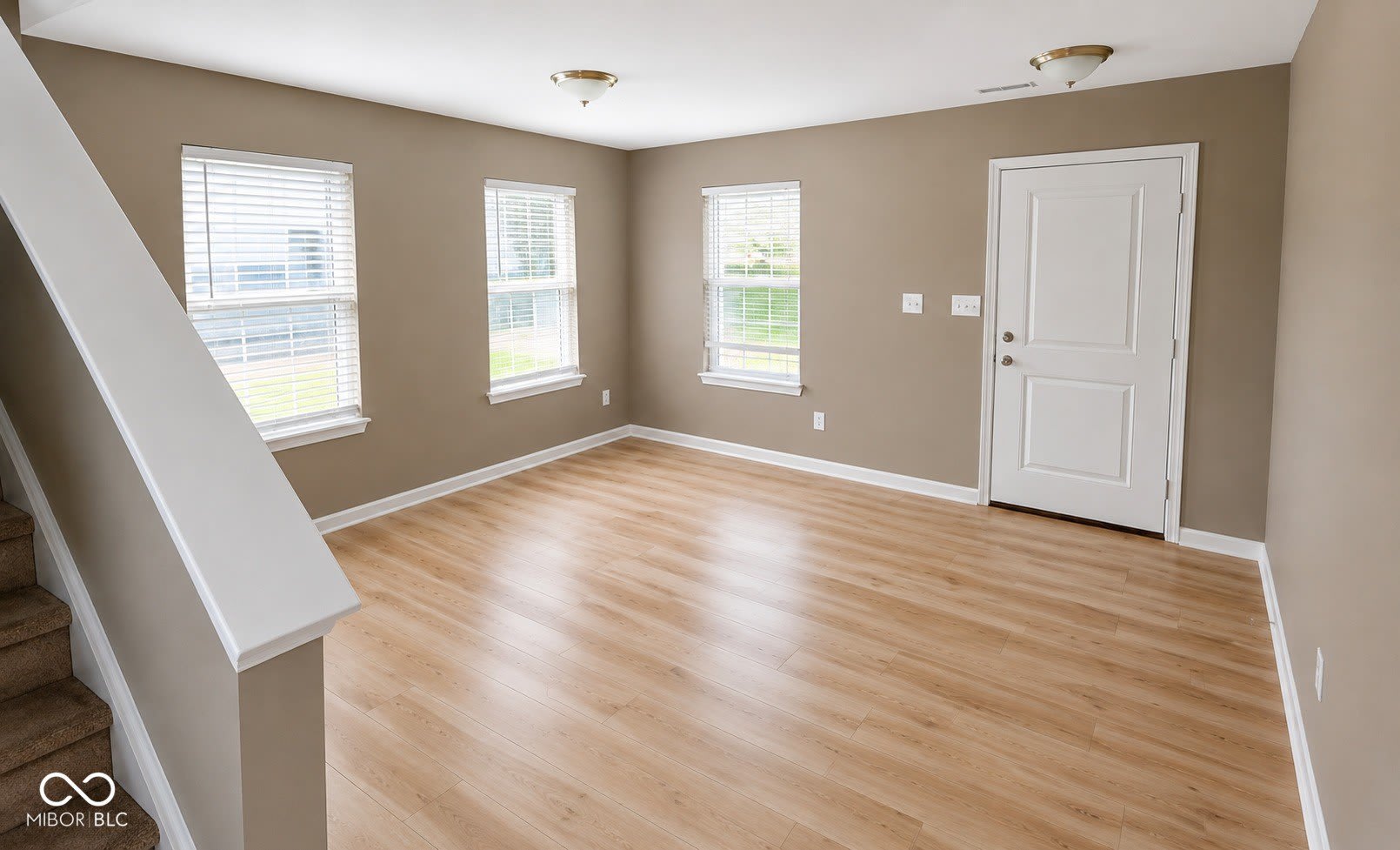 6245 Emerald Lake Court – photo 2