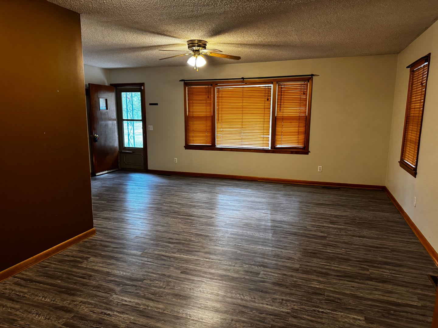 119 S Byers Ave – photo 2