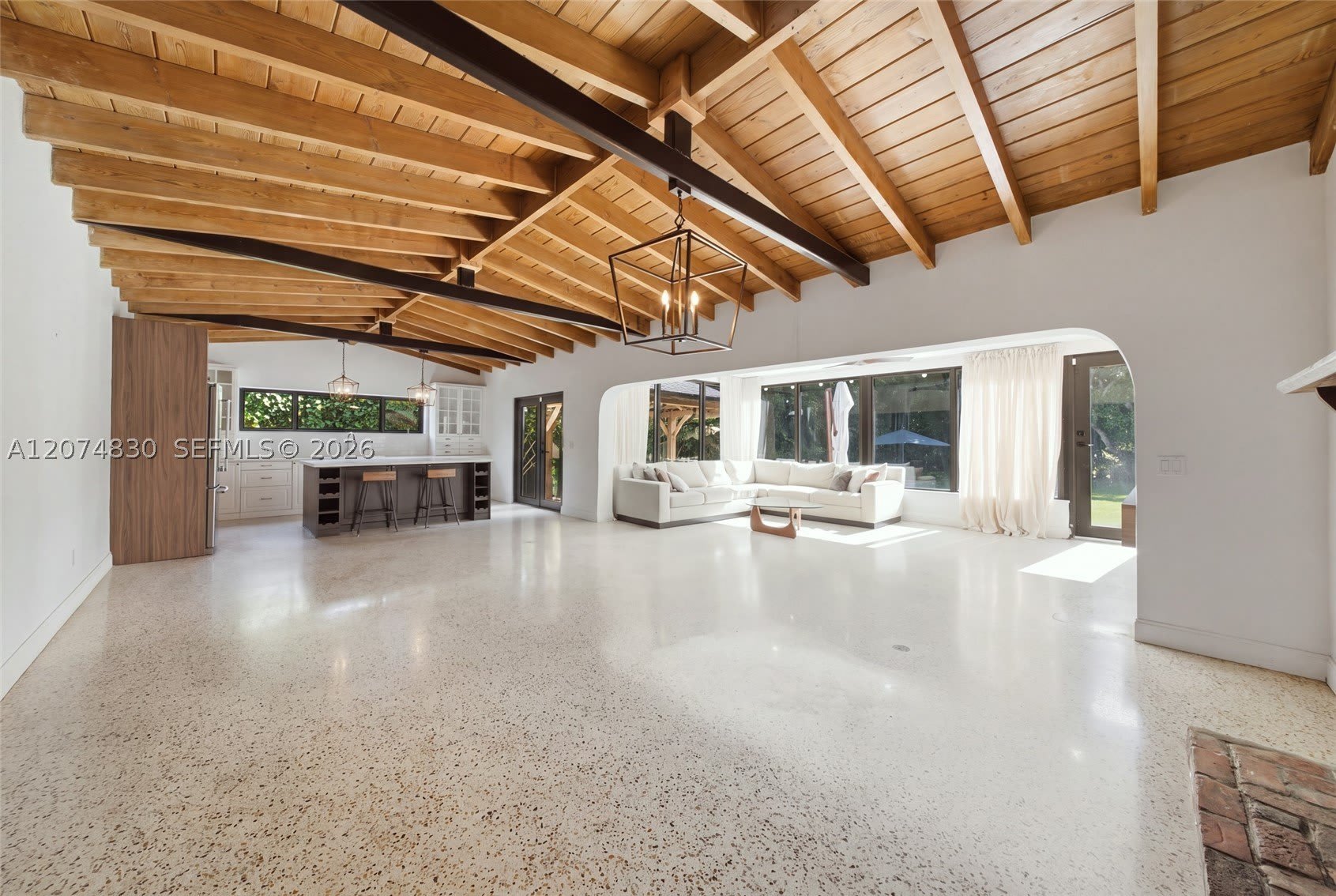 12025 NE 5th Ave – photo 1