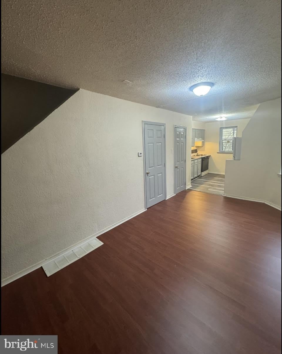 4554 N BOUVIER Street – photo 3