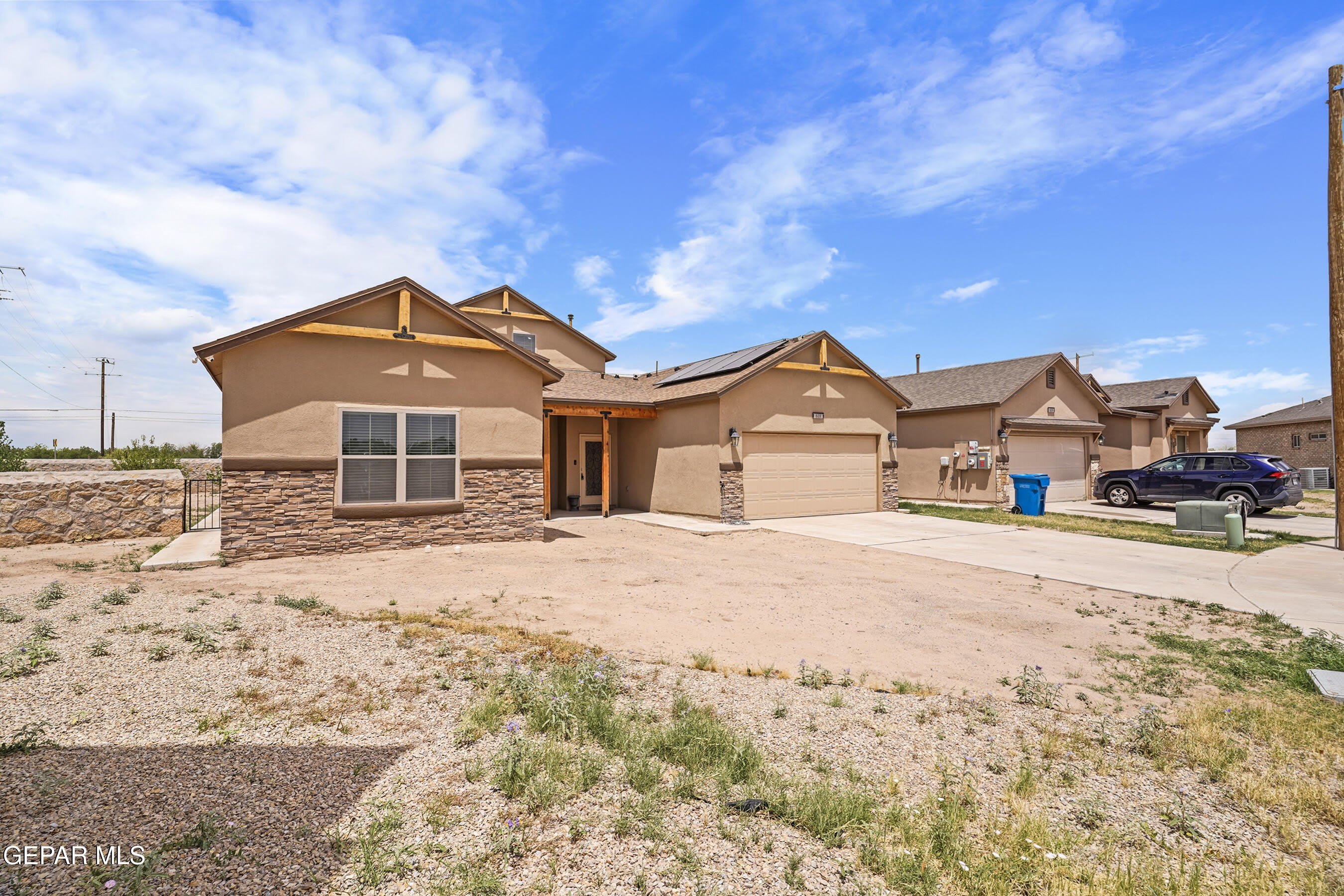 618 Rafael Marmolejo Street – photo 3