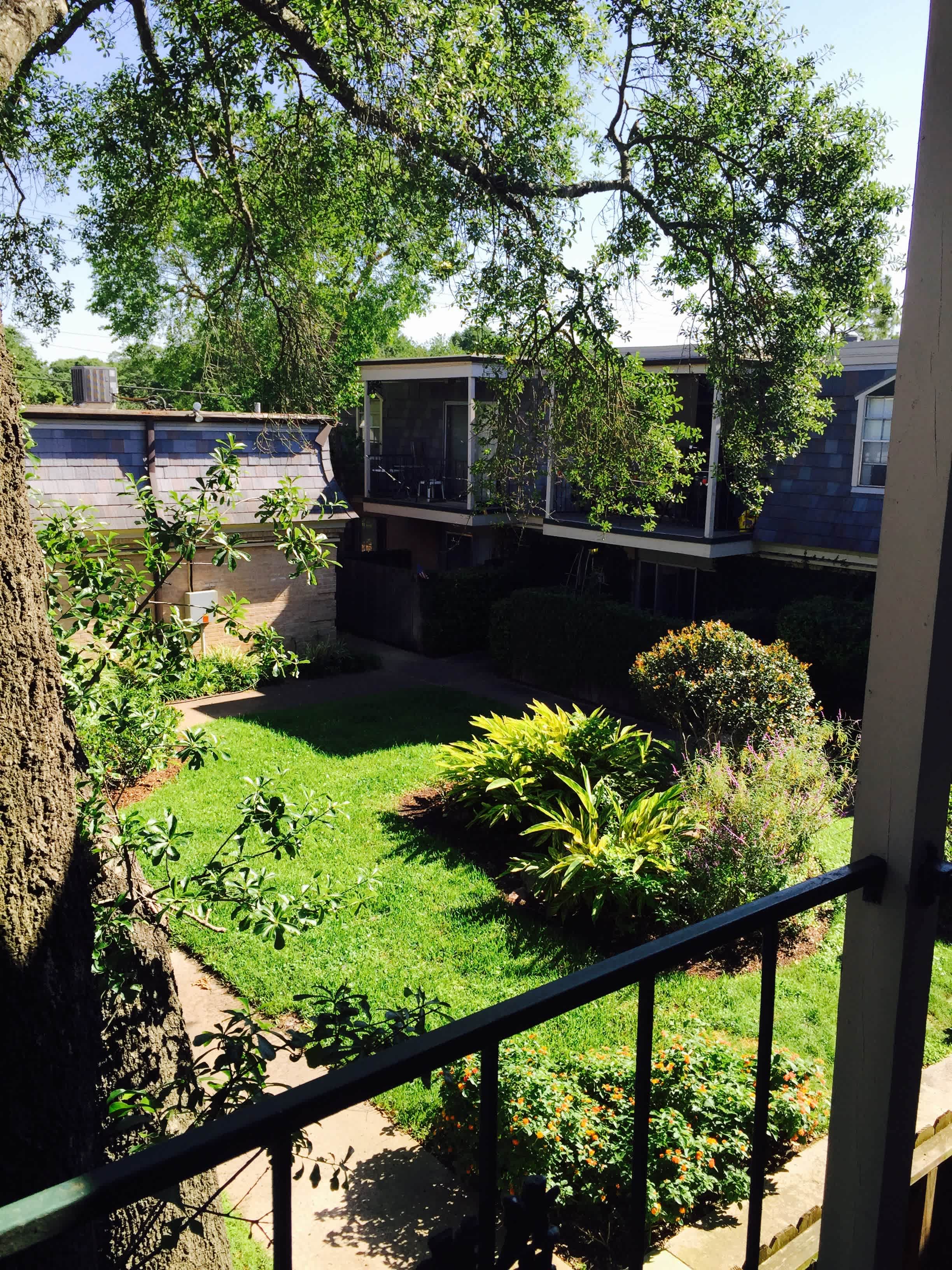 Brittany Place Apartments – photo 3
