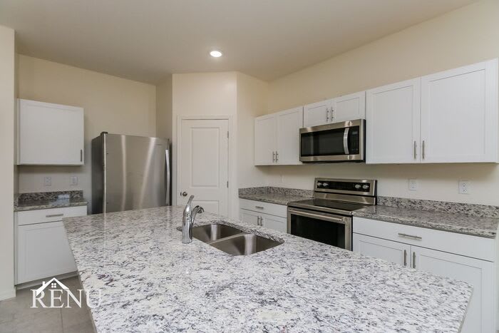 35425 West San Capistrano Avenue – photo 3