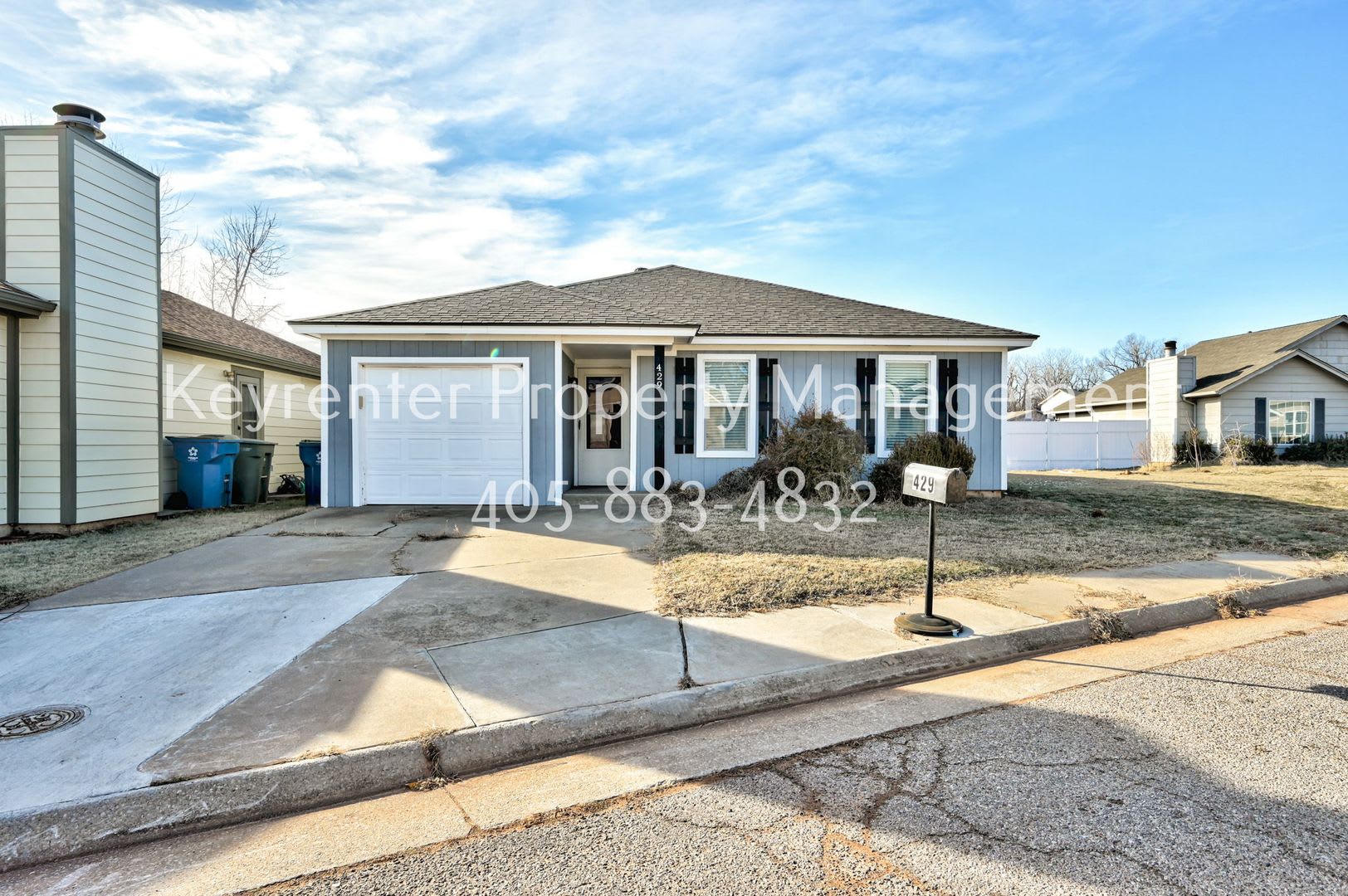 250 Move In Special 3 Bed 2 Bath Home Near Uco And Hafer Park 250 Move In Special – photo 2