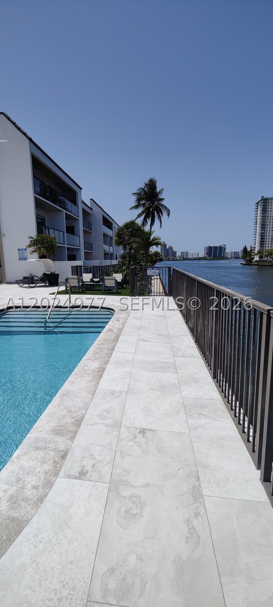 4000 NE 168th St – photo 4