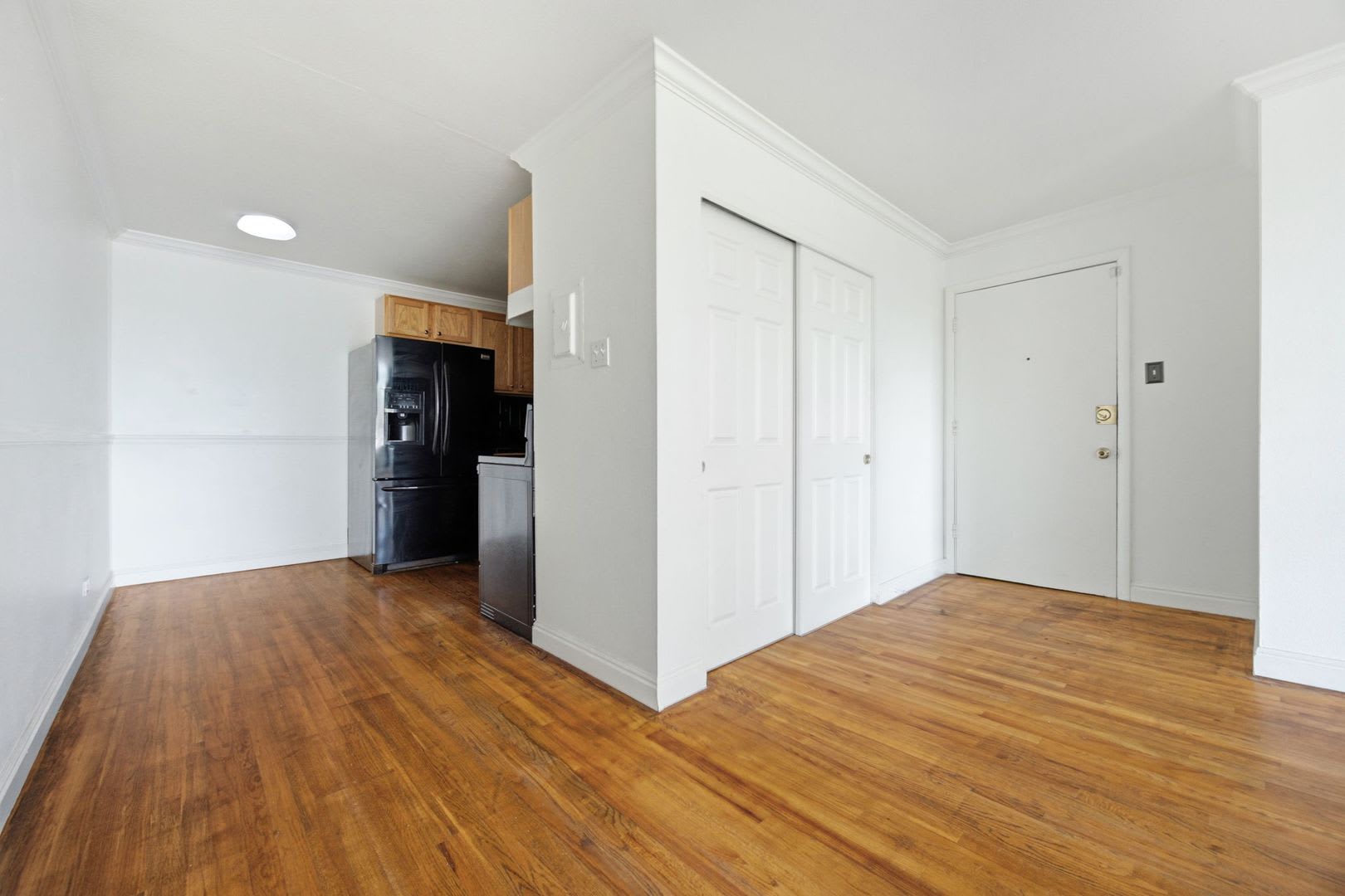 Sunny Corner Condo in the Heart of Capitol Hill – photo 5