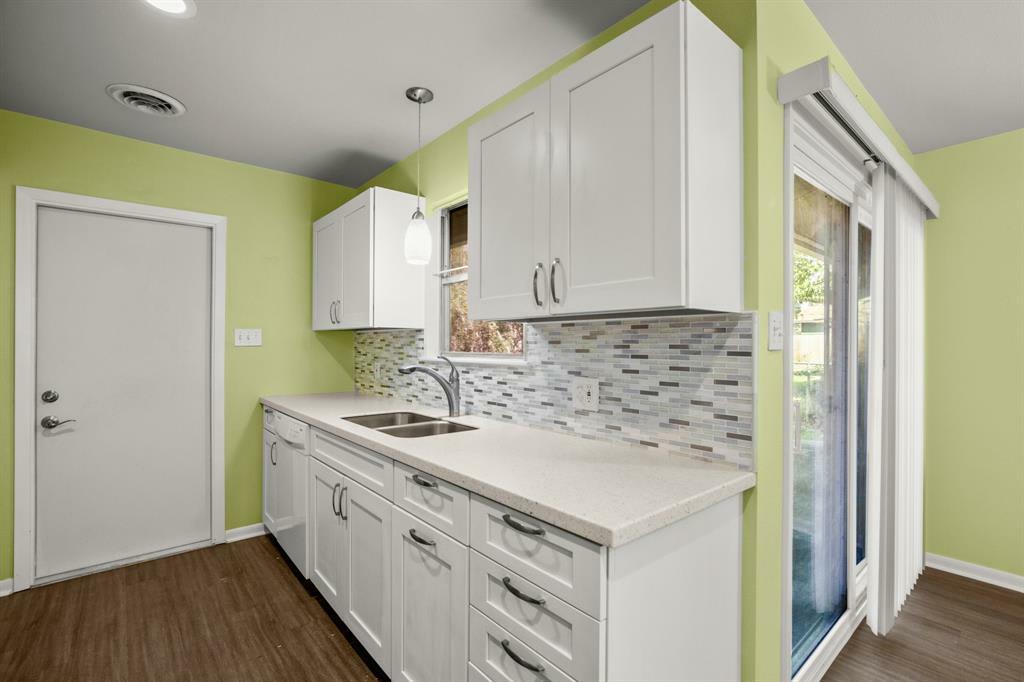 8510 Rockwood Lane – photo 4