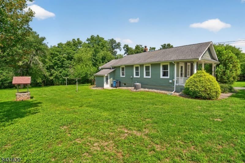 11 Pulaski Rd – photo 4