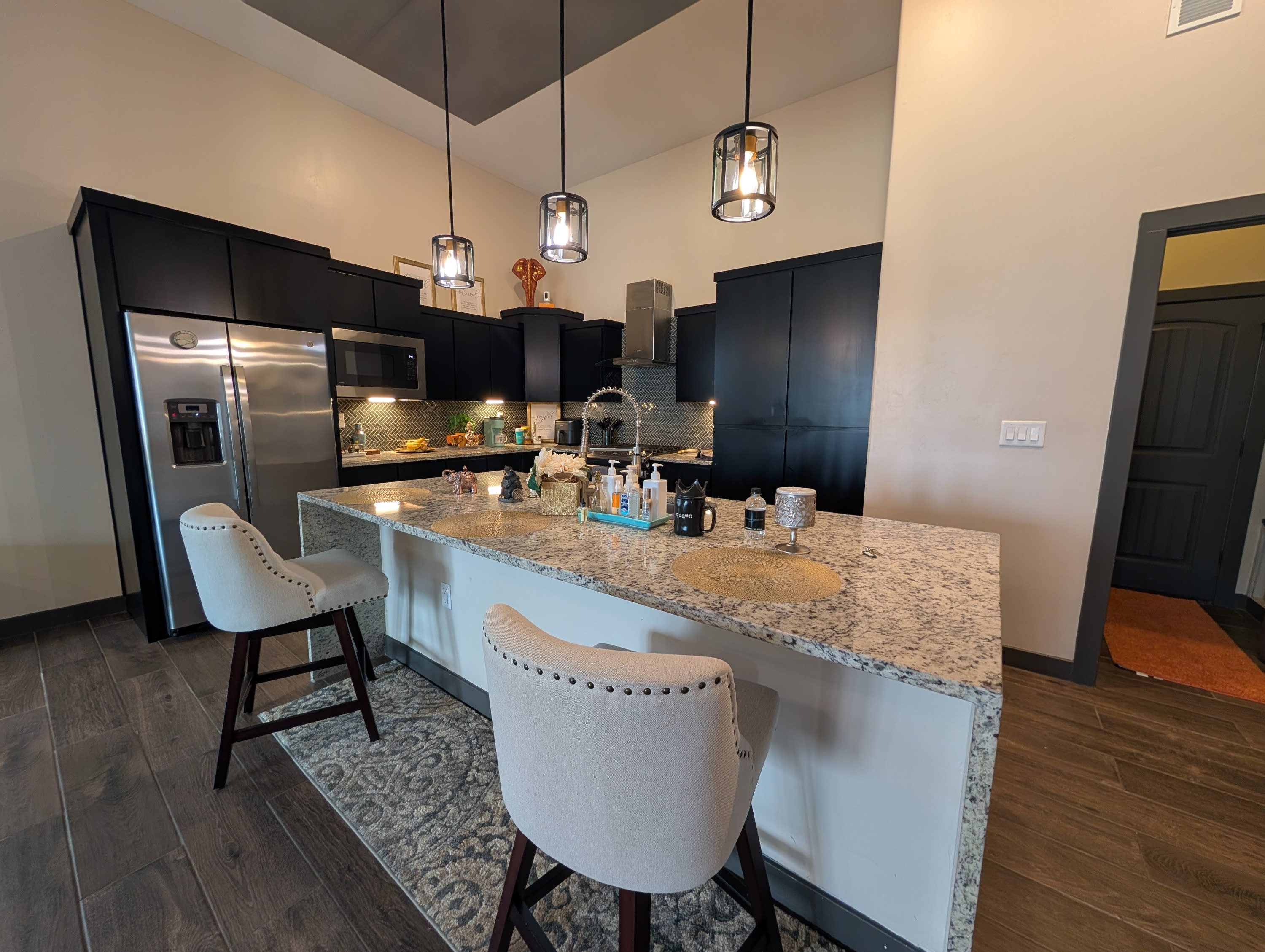 12325 Desert Pine Avenue – photo 4
