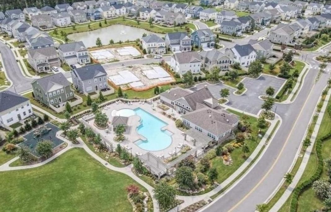 4405 Turnworth Arch – photo 1