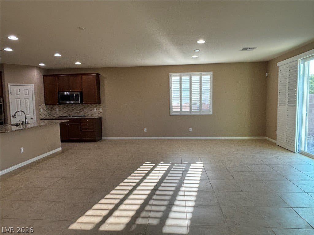 7466 Campbell Ranch Avenue – photo 5