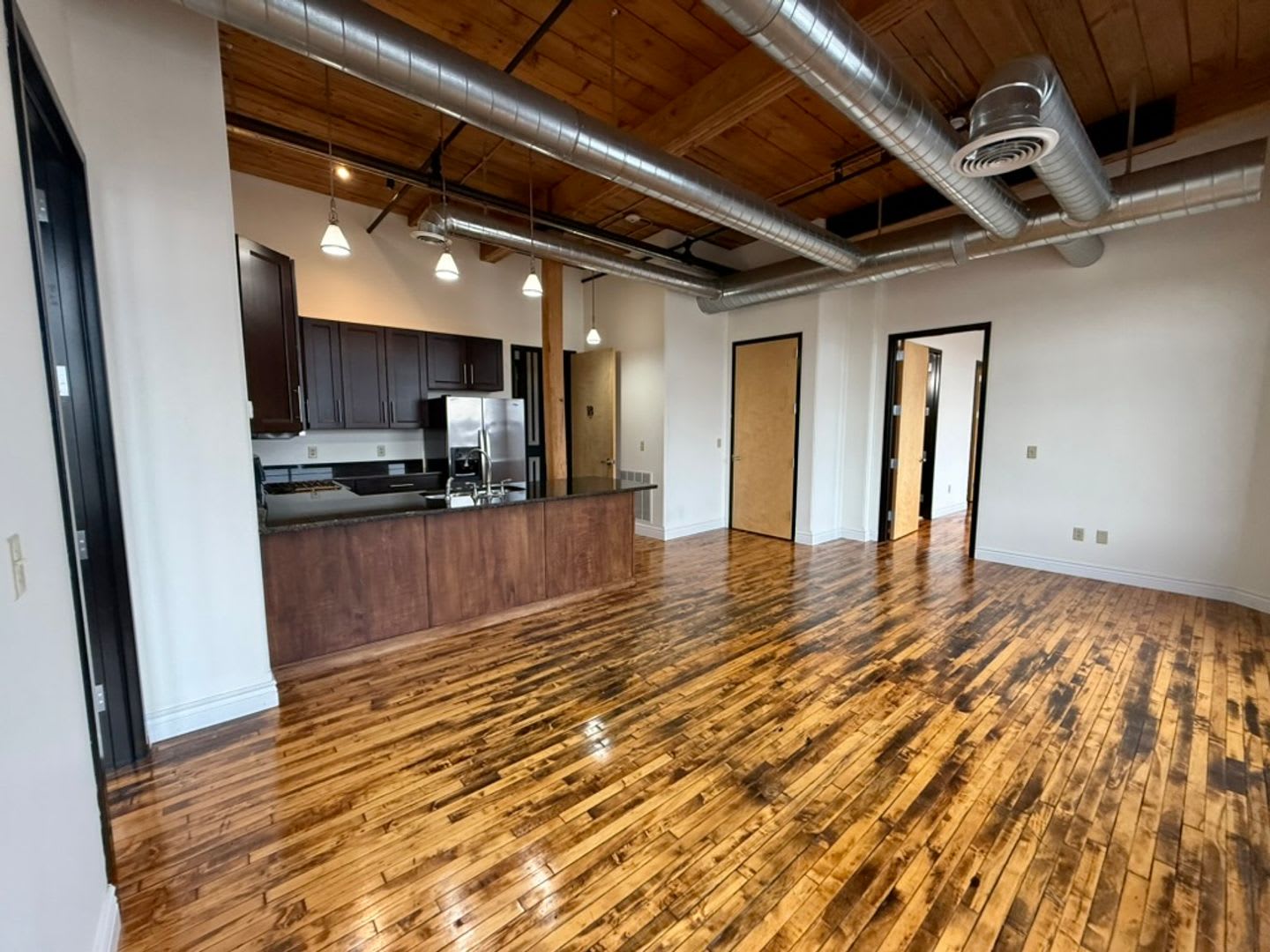421 Broad Street – photo 5