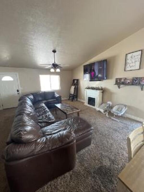 2476 W 500 N – photo 3