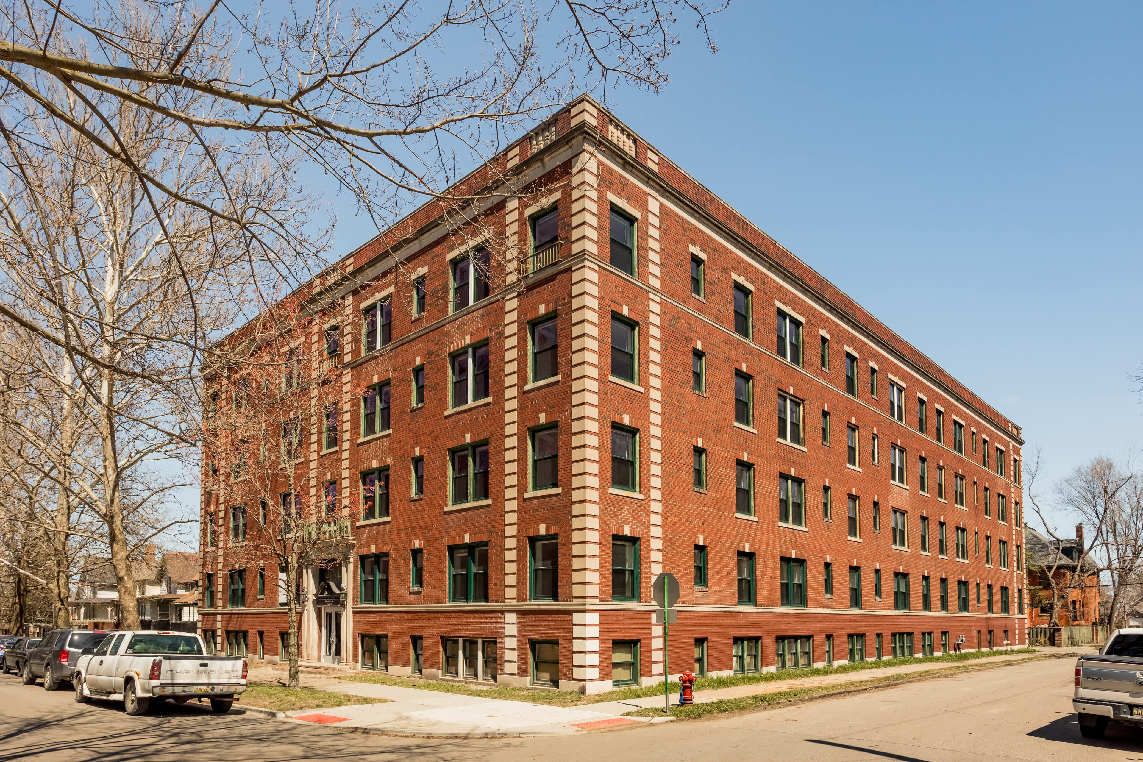 Stacey Ann Apartments – photo 1