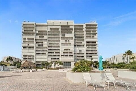 1390 S OCEAN Boulevard – photo 2