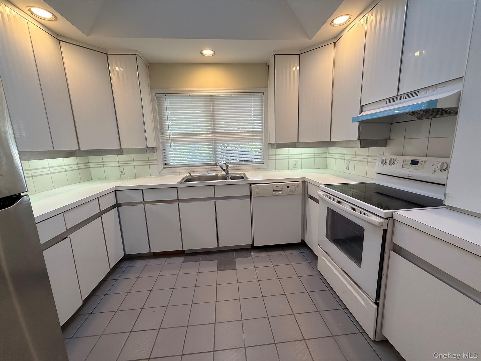 11 Webb Hill Road – photo 3