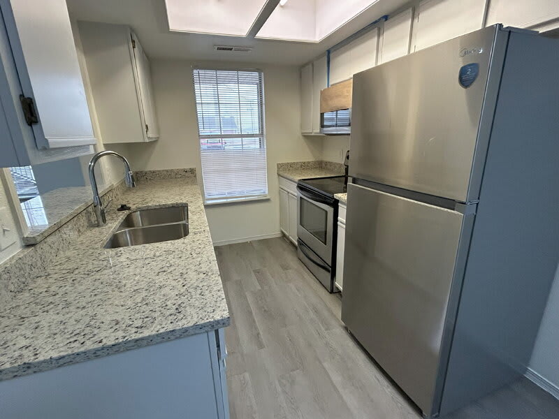 329 Berry Street – photo 5