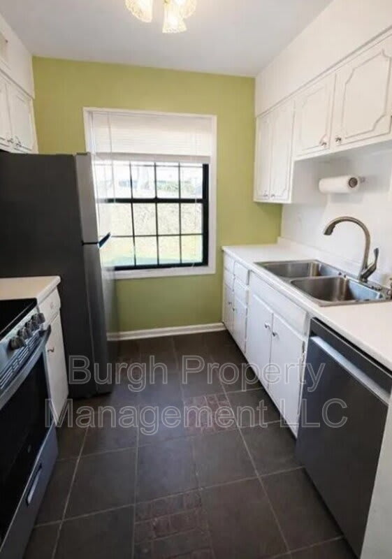 1234 Pennsbury Blvd – photo 4