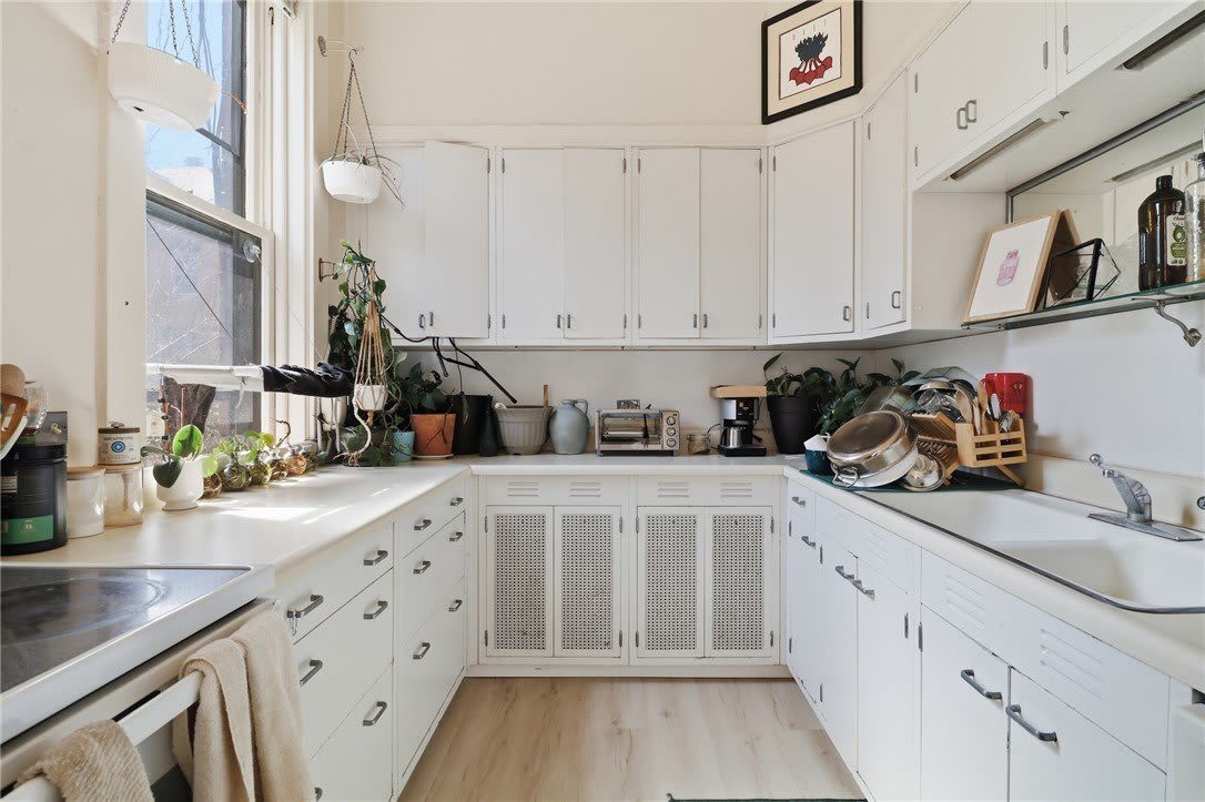 201 Pine Street – photo 5