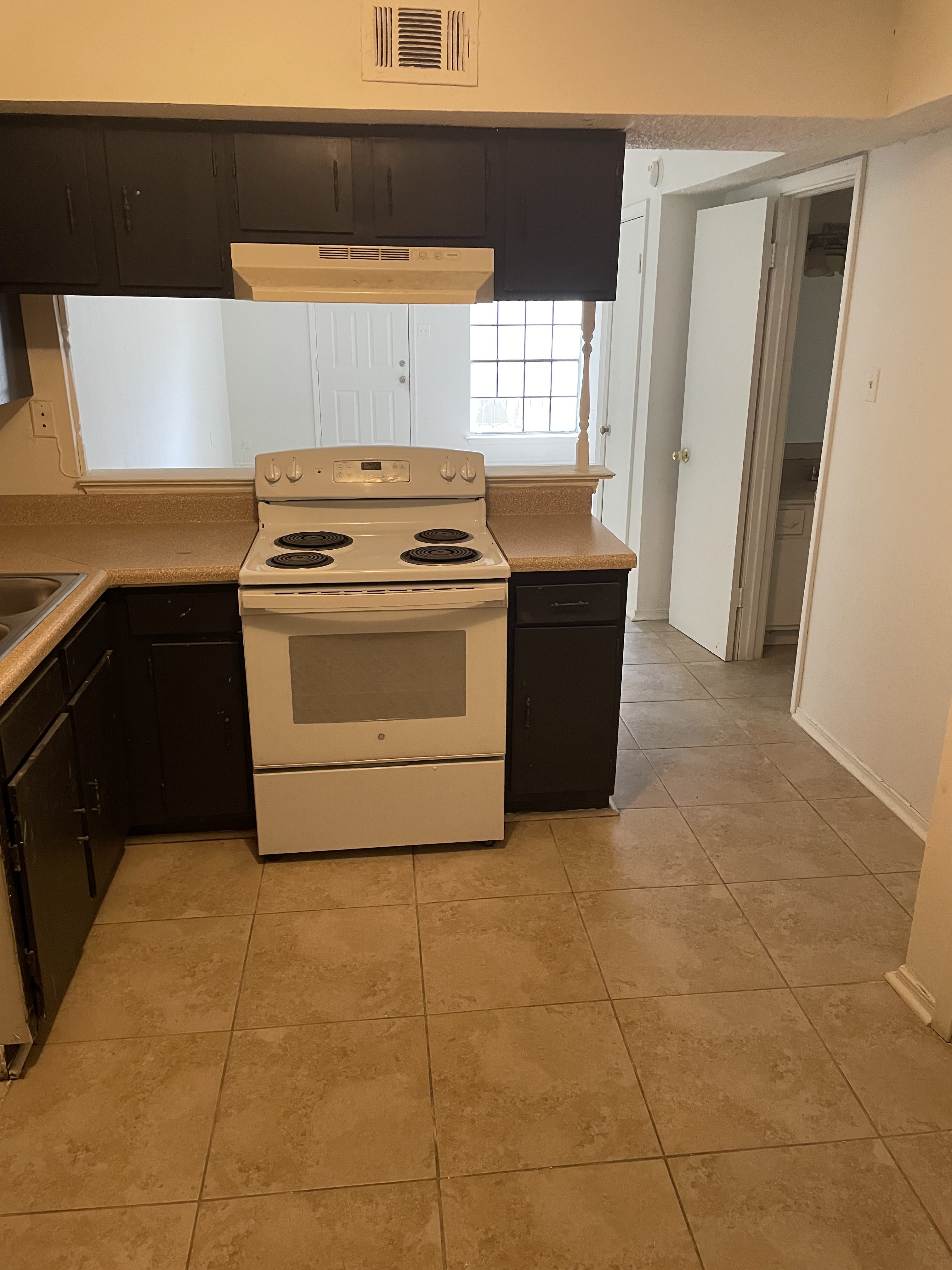 14 Airlie St – photo 3