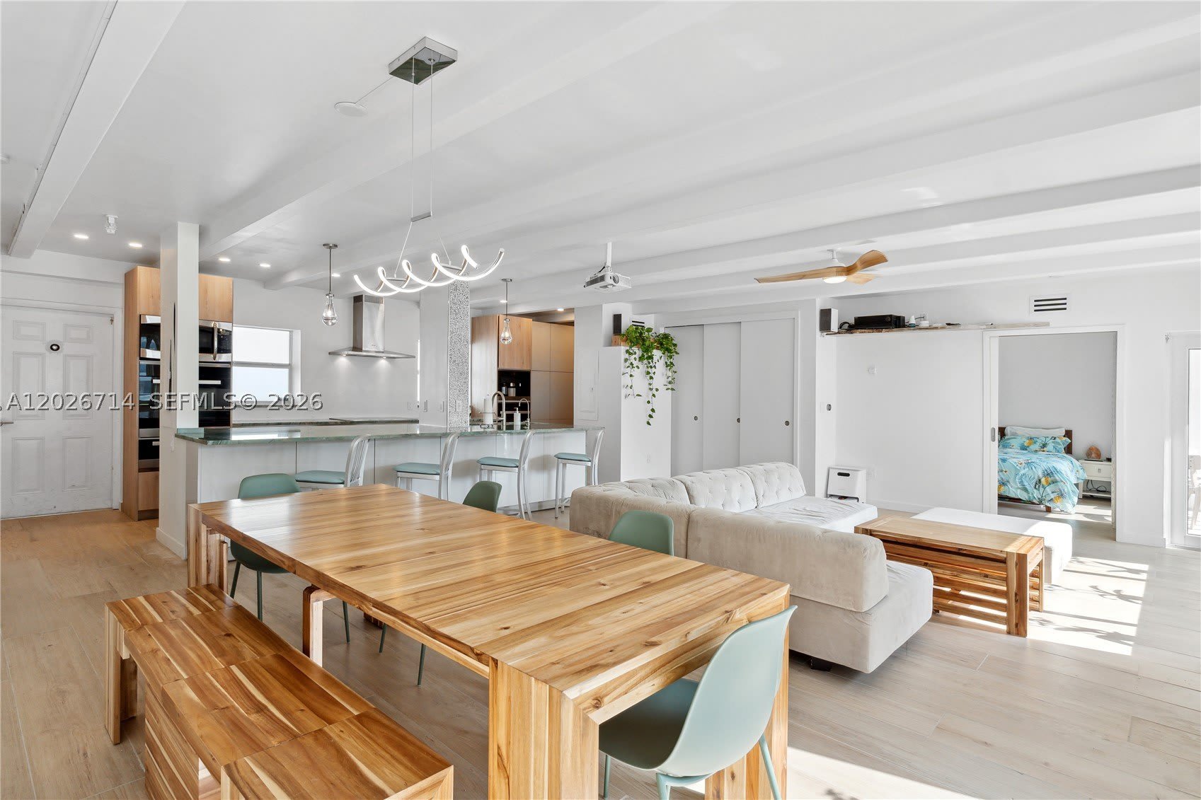 325 Ocean Dr – photo 1