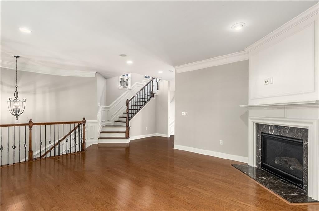 1035 E Paces Lane NE – photo 4