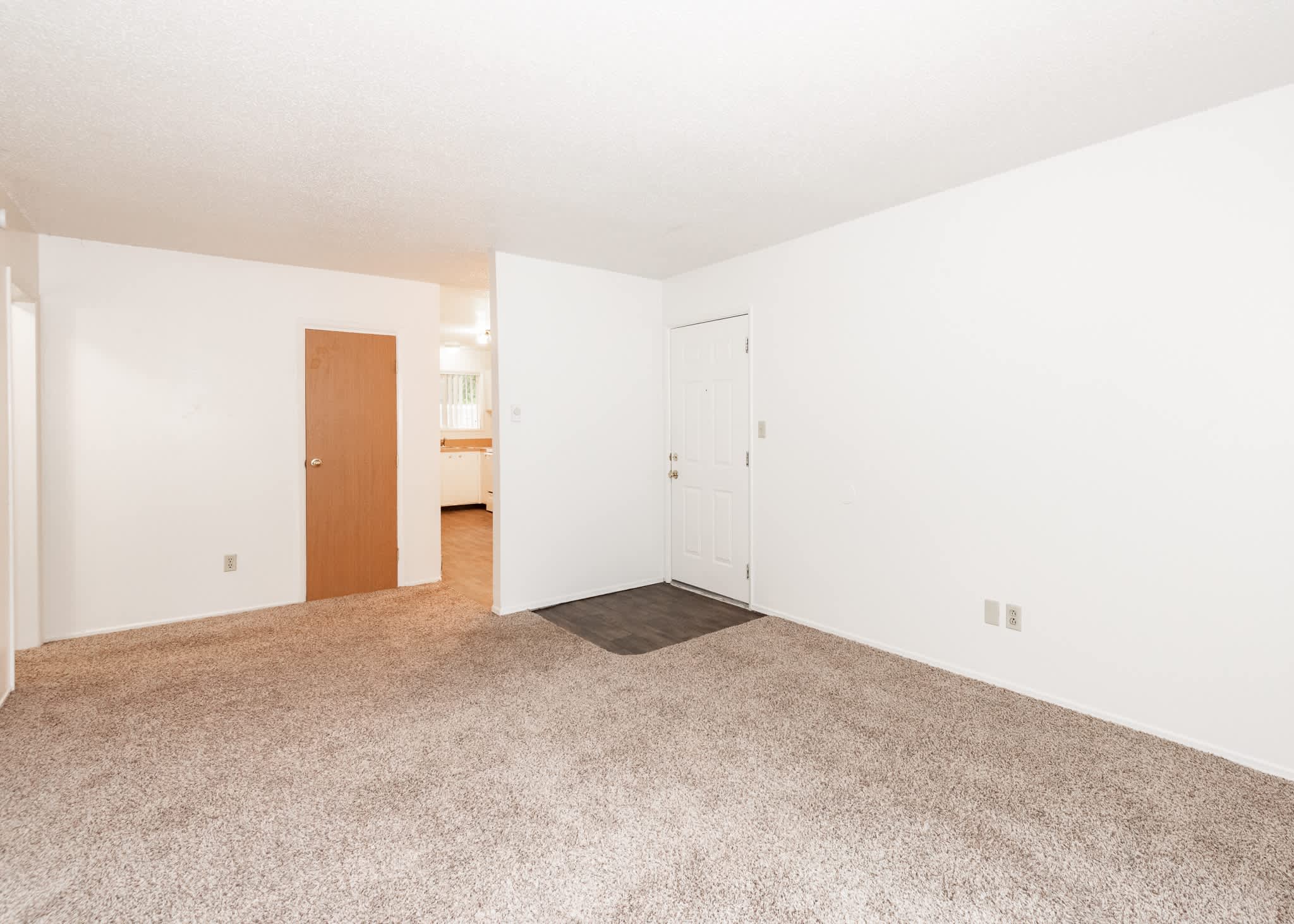 Churchill Gardens Apartments – photo 3