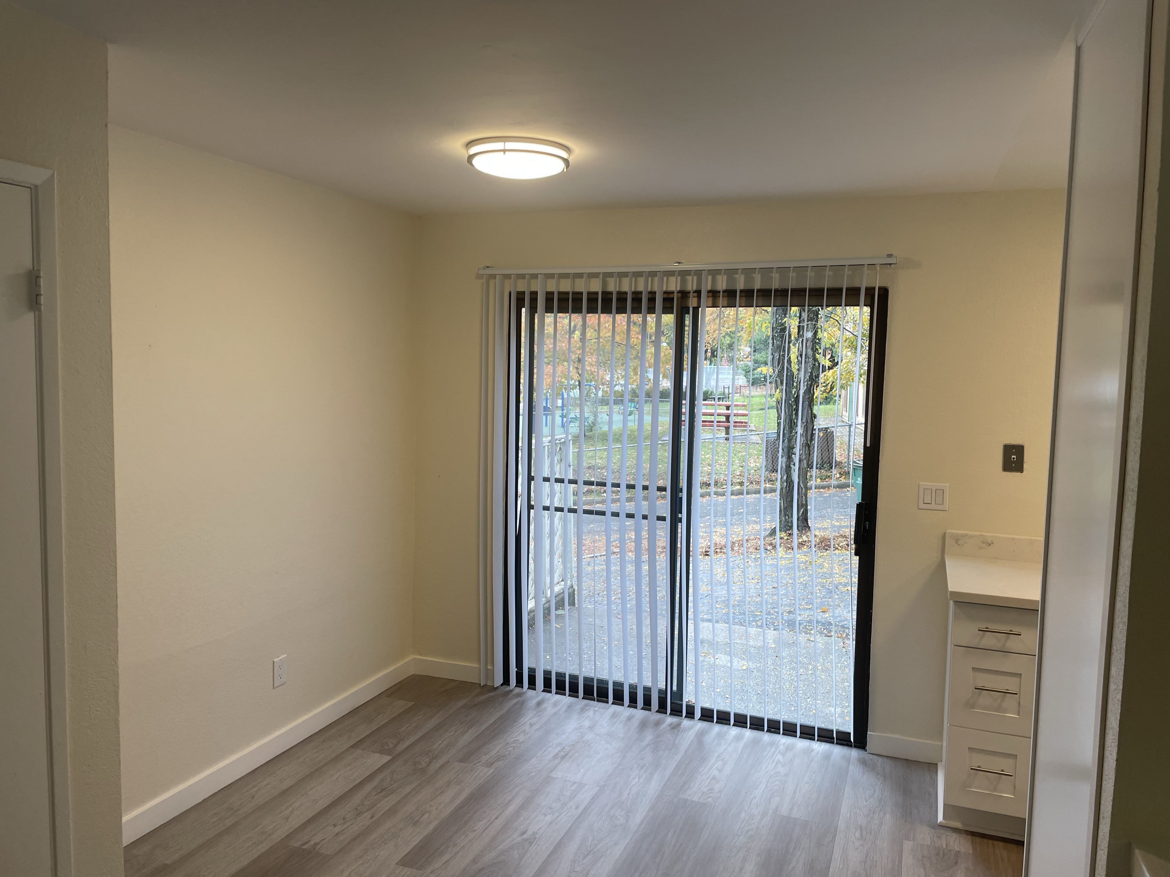 435 Henderson Street – photo 3
