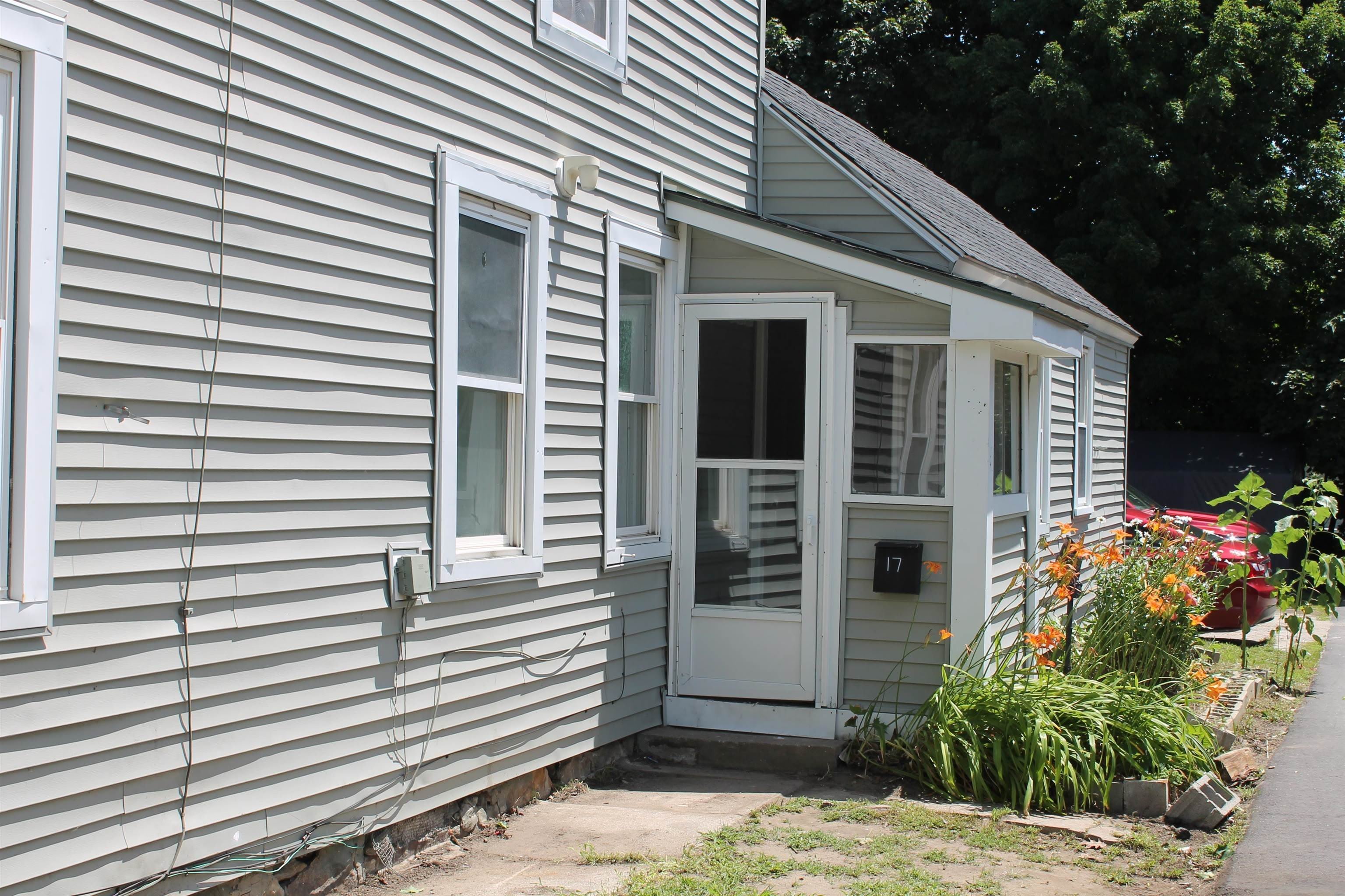 15-17 Washington Street – photo 3