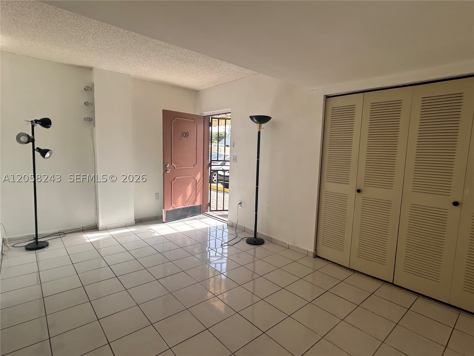 300 NW 42nd Ave – photo 3