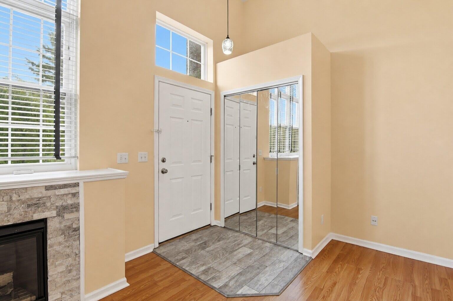 1930 Lindsay Lane – photo 4