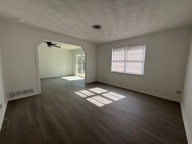 2141 Glendale Drive – photo 2