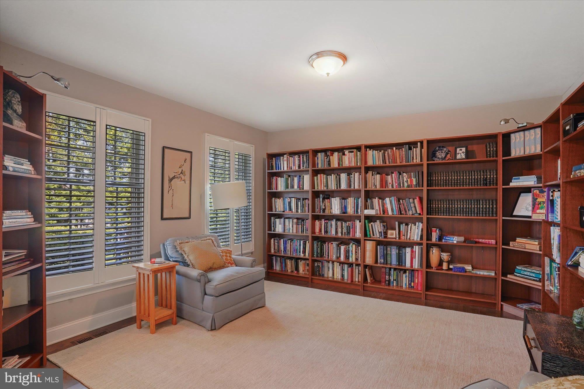 307 RHINEFORTE Drive – photo 5